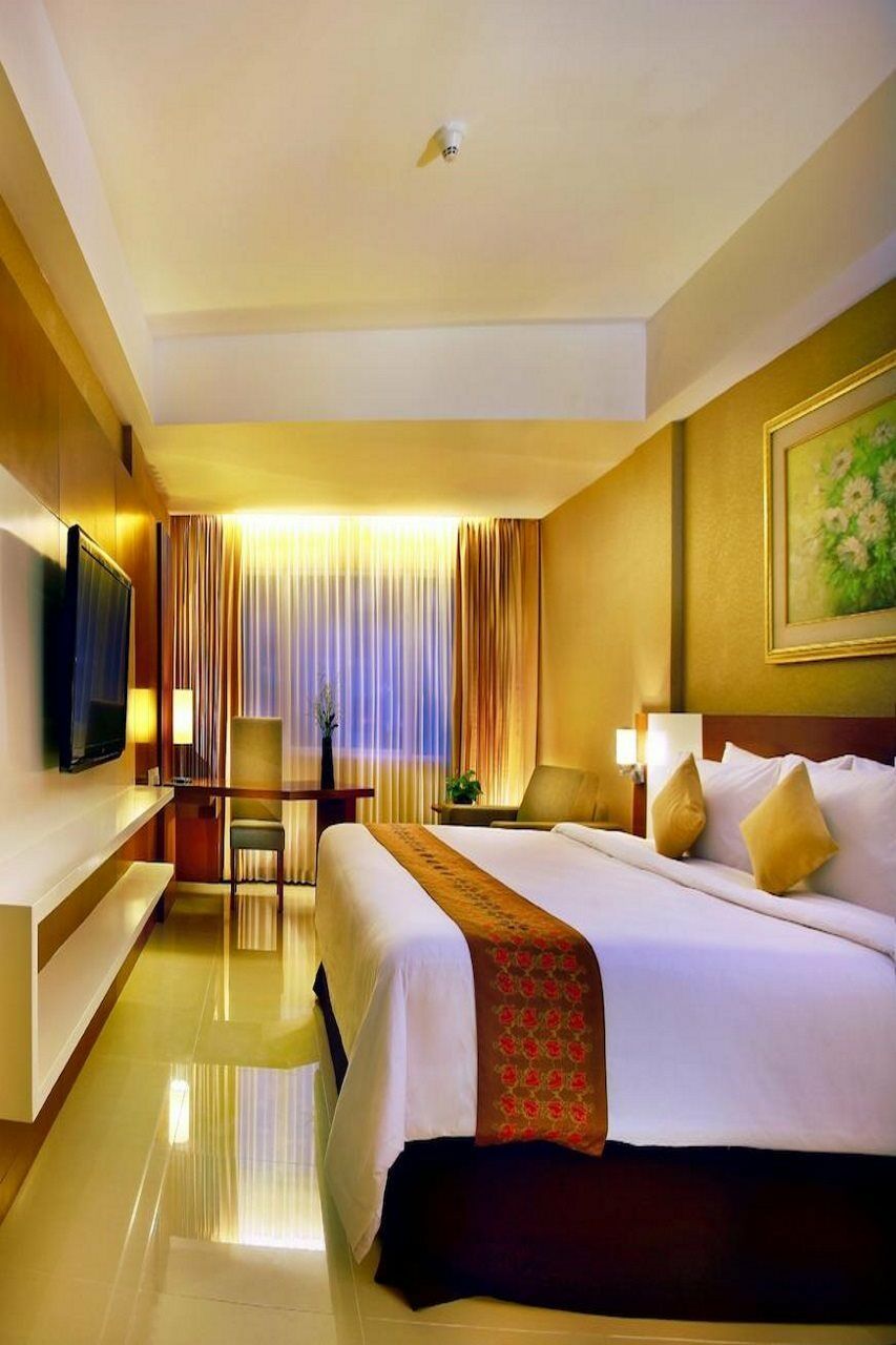 Aston Tanjung Pinang Hotel & Conference Center Экстерьер фото